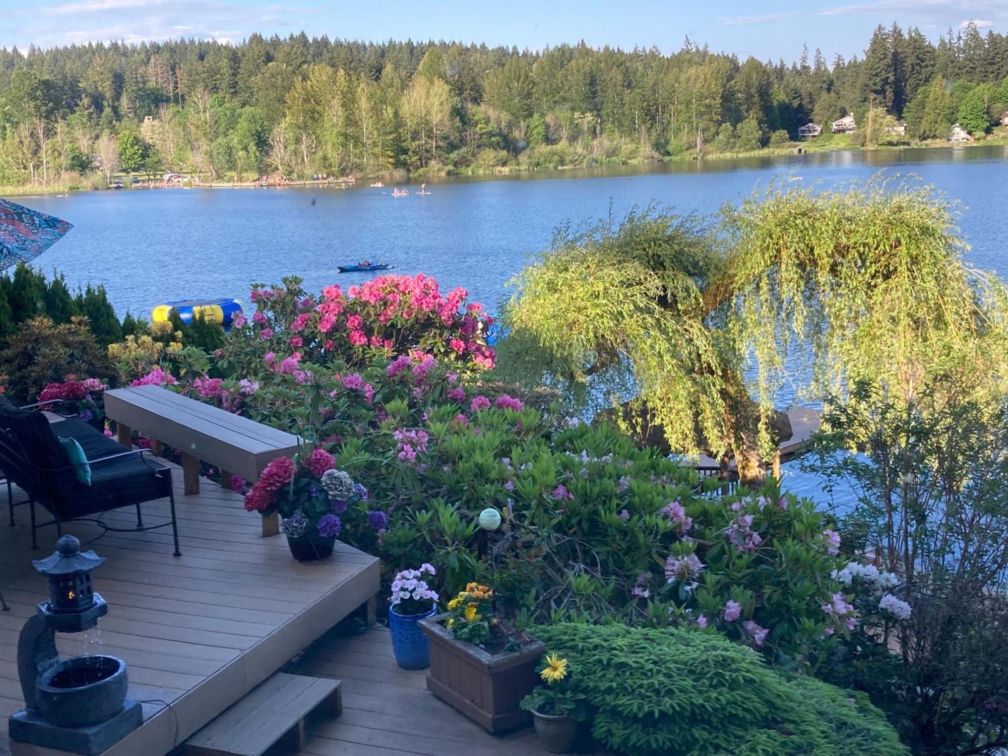 Cottage Lake Bed And Breakfast Woodinville Exterior photo