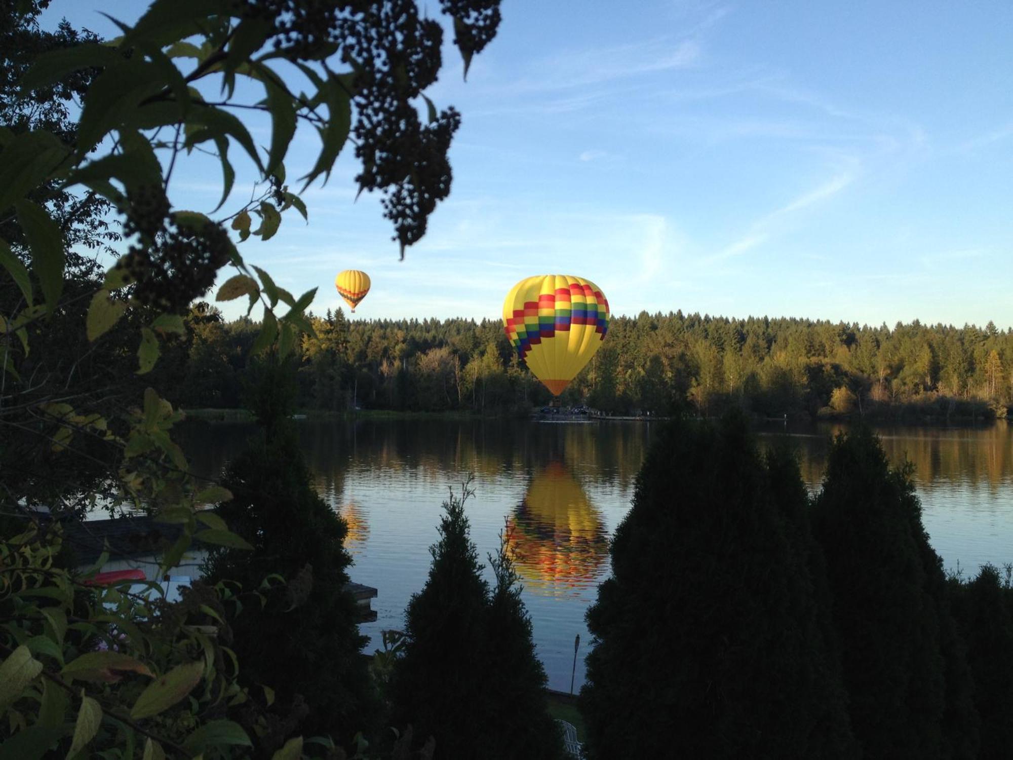 Cottage Lake Bed And Breakfast Woodinville Exterior photo